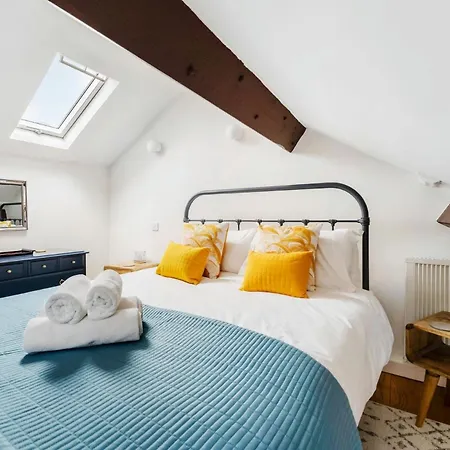 Gale Stables 安布尔塞德